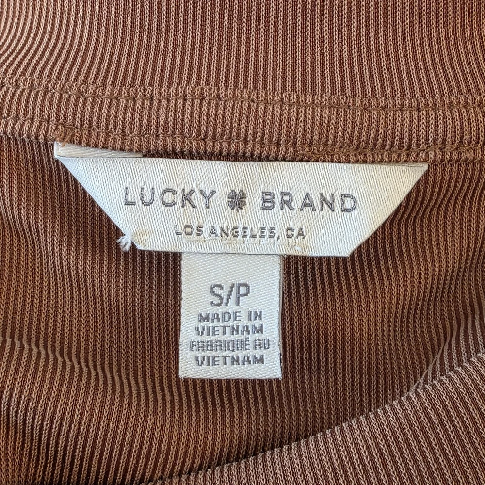 Lucky Brand Tan Crew Neck Puff Sleeve Silky Ribbed Blouse Size Small
